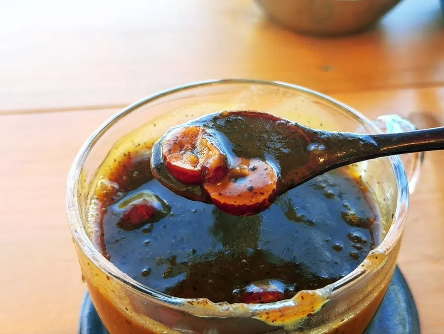 A cup of richly simmered Yeopjipnamu date tea