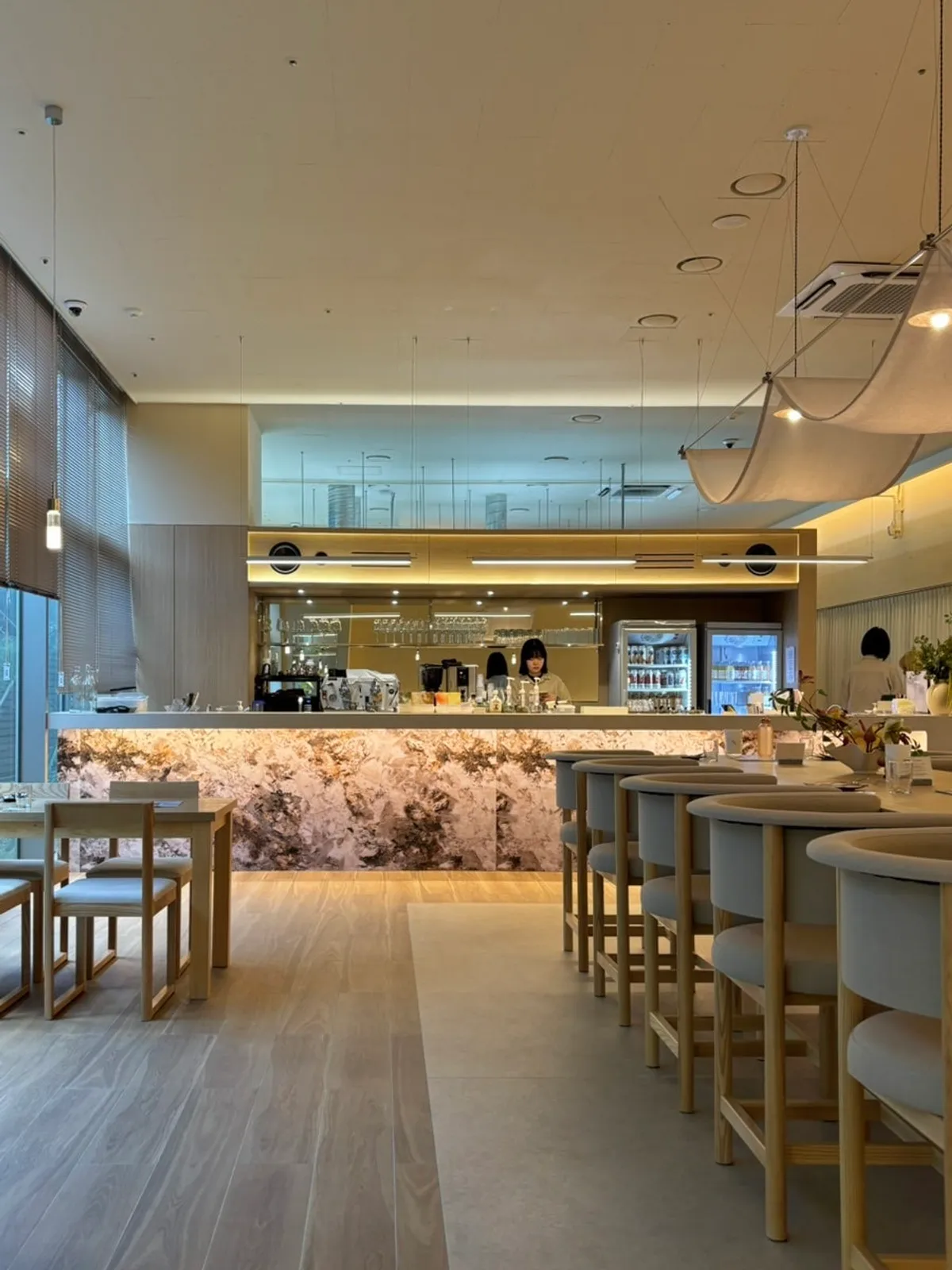 High-ceilinged main dining hall at Pyu Euljiro