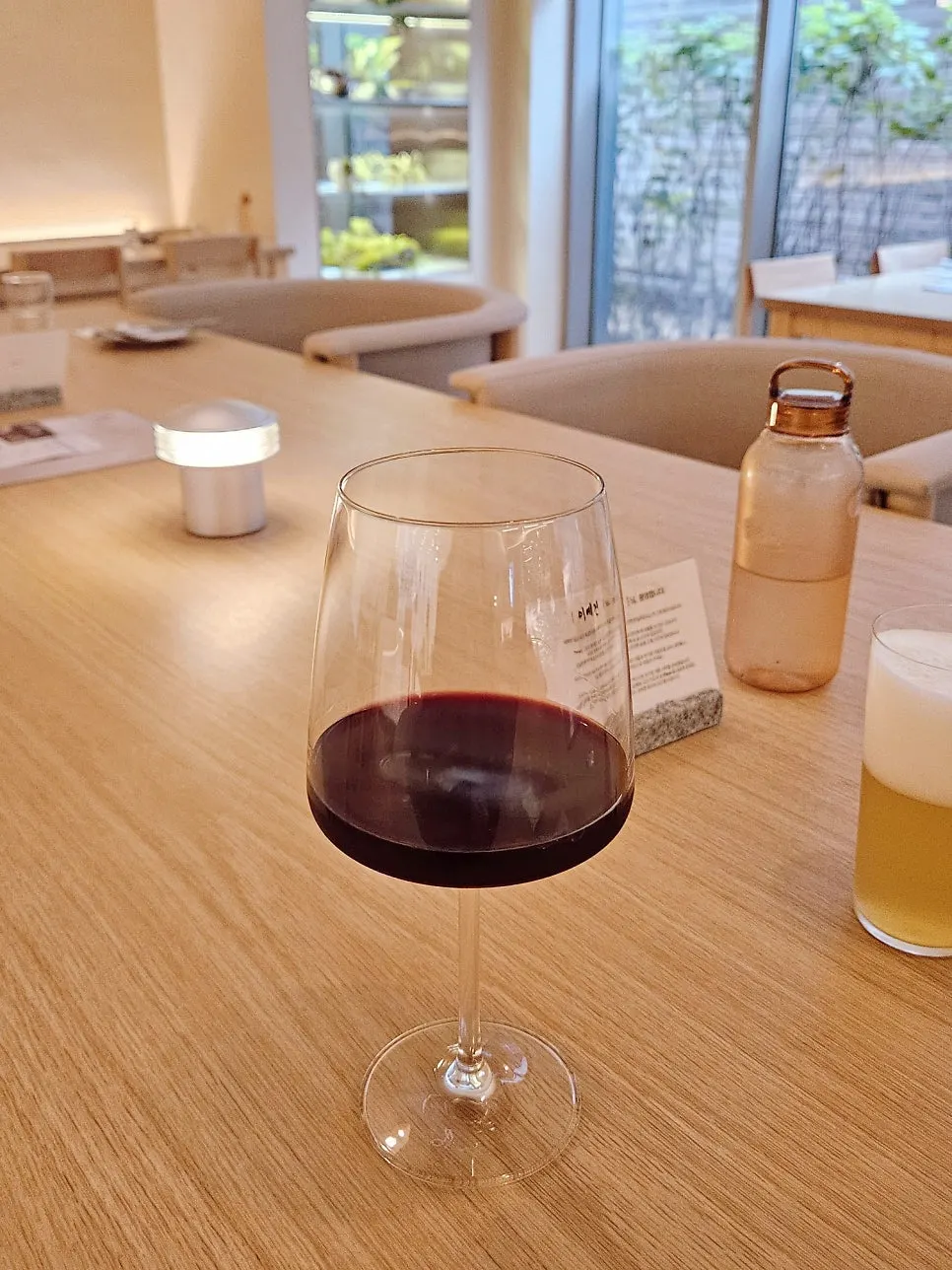 A glass of Sauvignon wine