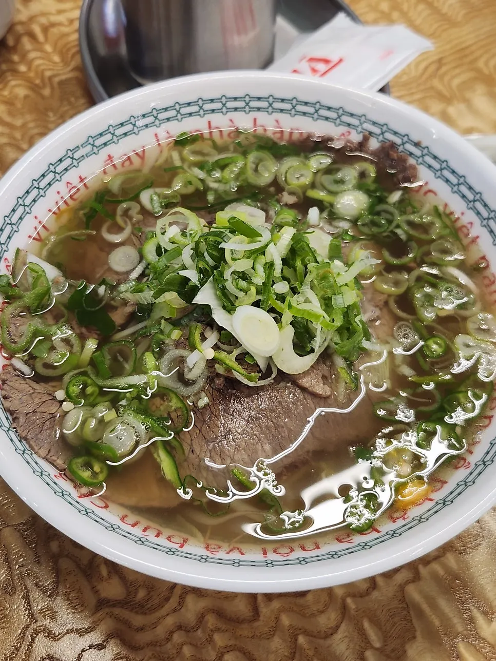 쌀국수 면을 적셔 먹는 분짜 피쉬 소스