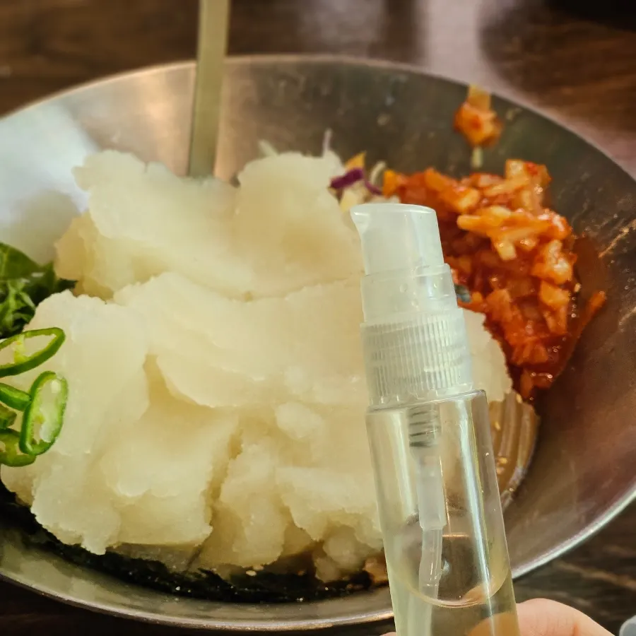 Iced mukbap served with apple vinegar