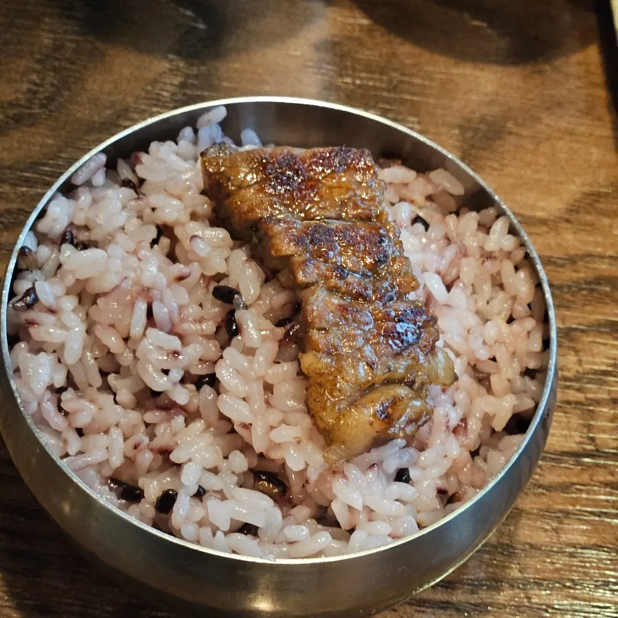 Charcoal-grilled Ravi Marinated Grilled Ribs