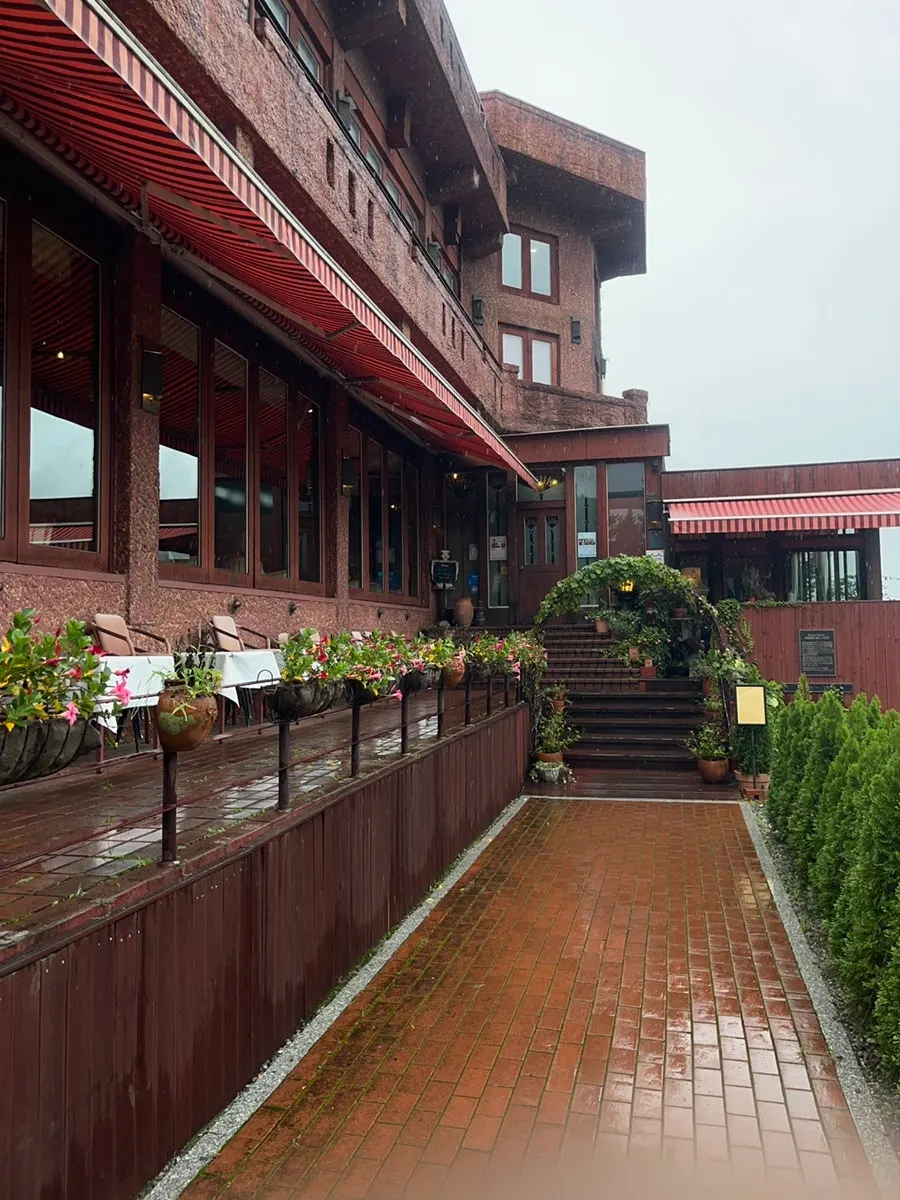 Vine-covered exterior of Waltz and Dr. Mahn