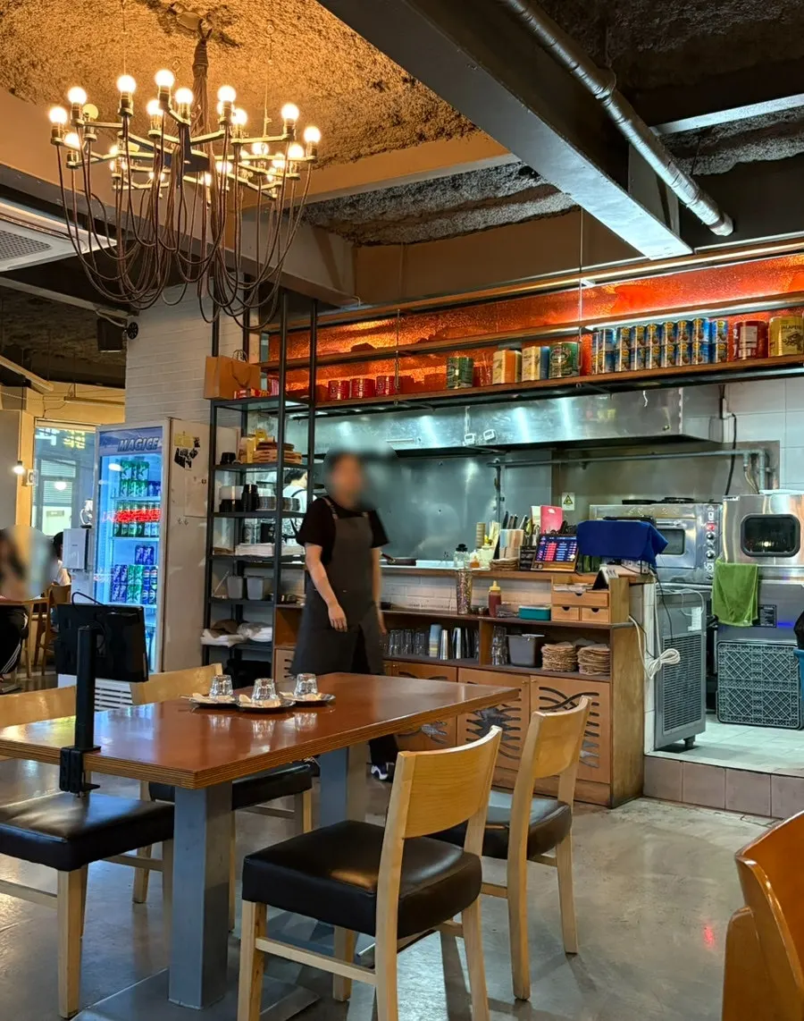 퓨전 인도요리 전문점 라마앤바바나 간판