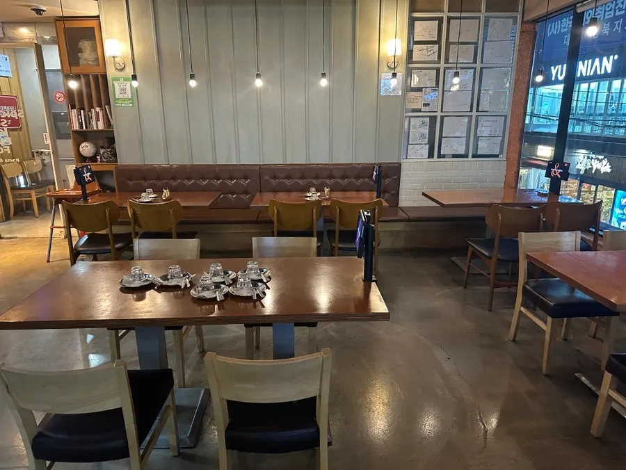 View of the Rama & Babana dining hall seating