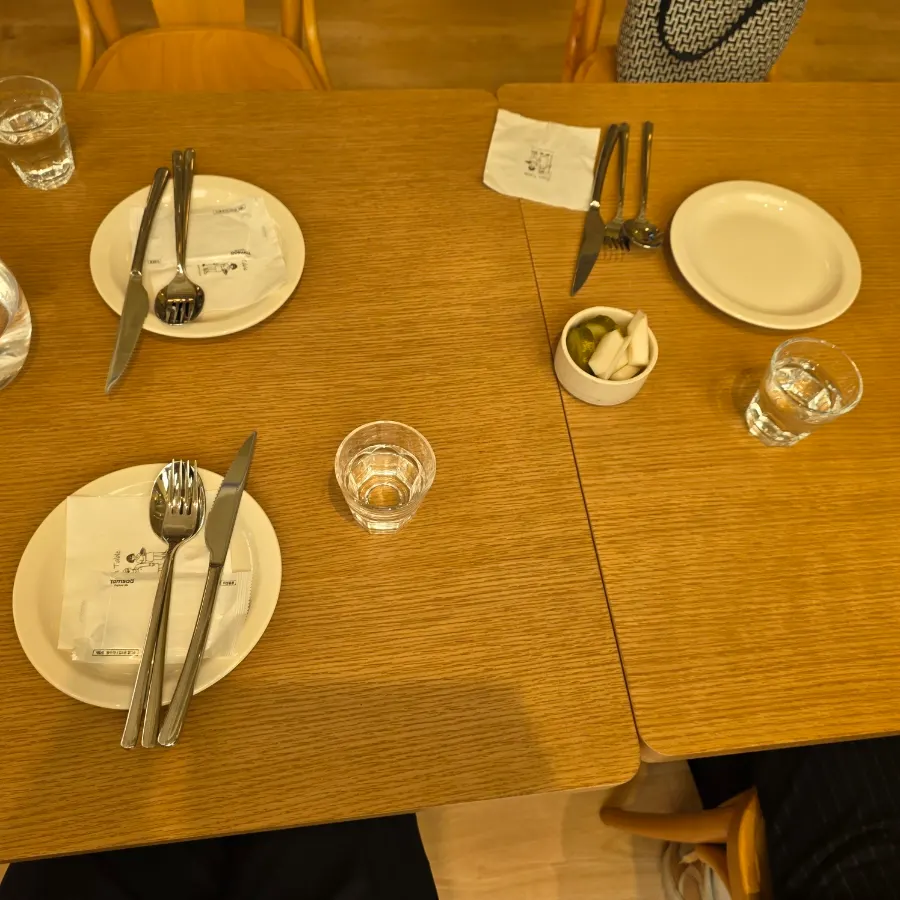 백현동 카페거리 라온식탁 판교점 매장 분위기
