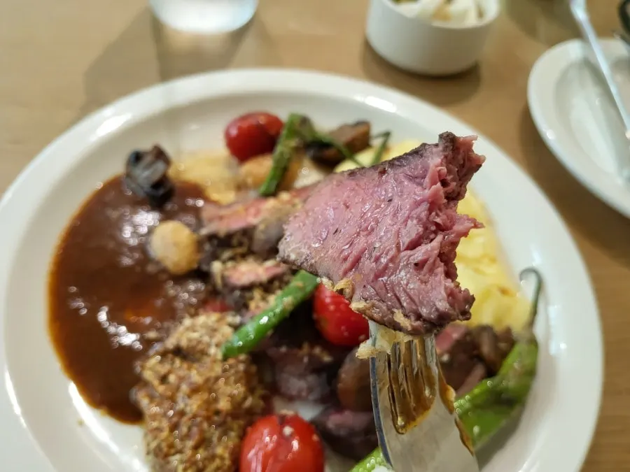 가까이 담은 스테이크 표면