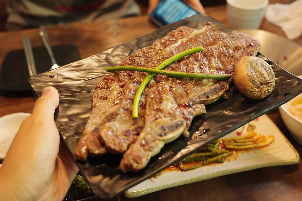 LA galbi table spread at Raviok, a Yeoksam Station Korean BBQ restaurant