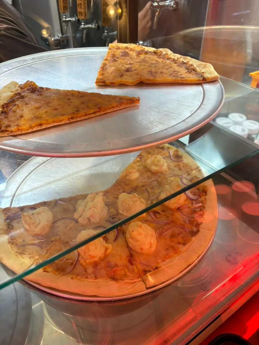 Menu guide for spaghetti, tteokbokki, and other side dishes