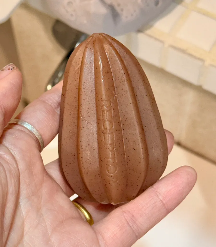 The chosen Ecru soap bar