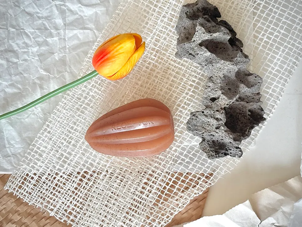 Dampened soap placed beside the bathtub