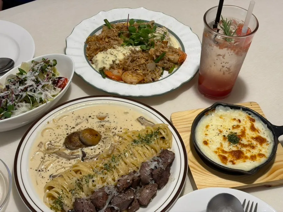 Full spread of Resting07 dishes served all at once