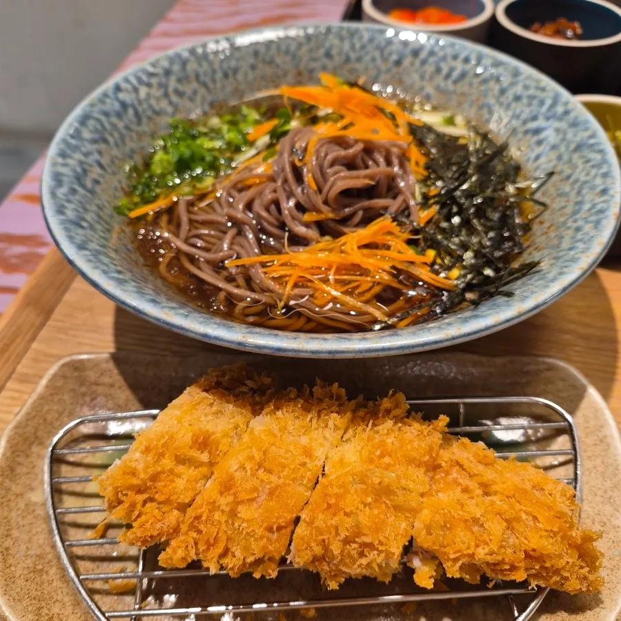 담백한 히레카츠 단면