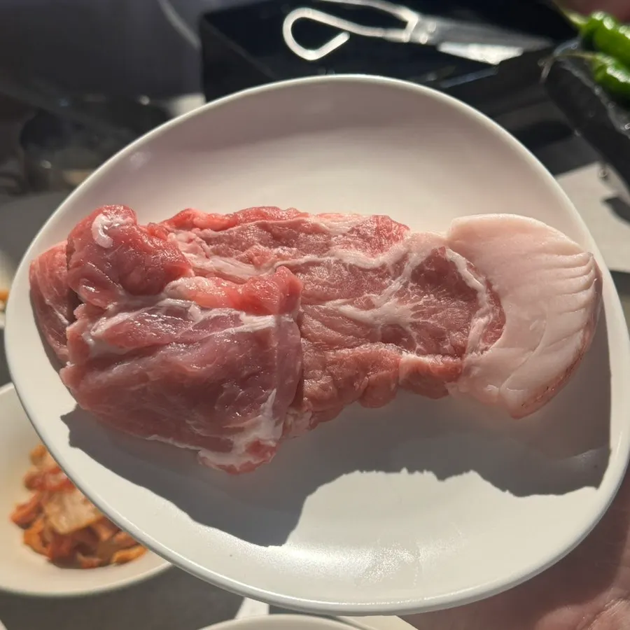 흑돼지 특목살 170g 1인분 생고기