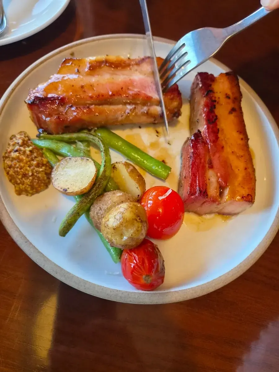 House salad chosen as the side dish