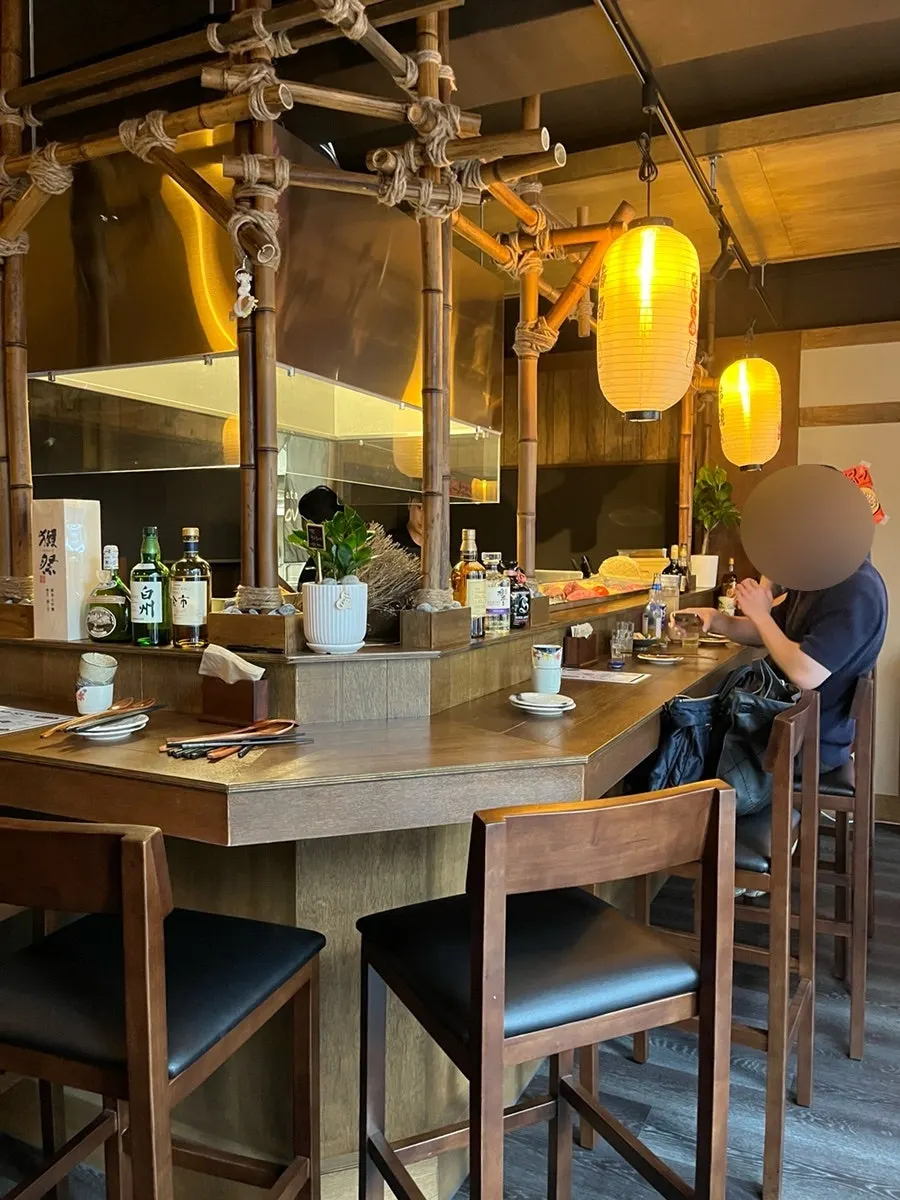 ロバタソブ居酒屋の座席配置