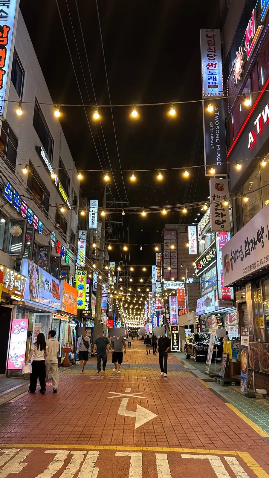 구로디지털단지역에서 깔깔거리로 향하는 골목길