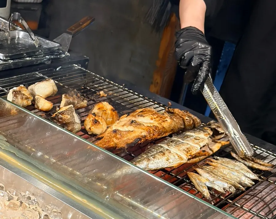 닷찌석에서 바라본 구이 불판