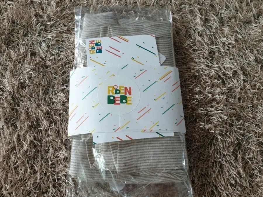 Baby linen overalls package contents