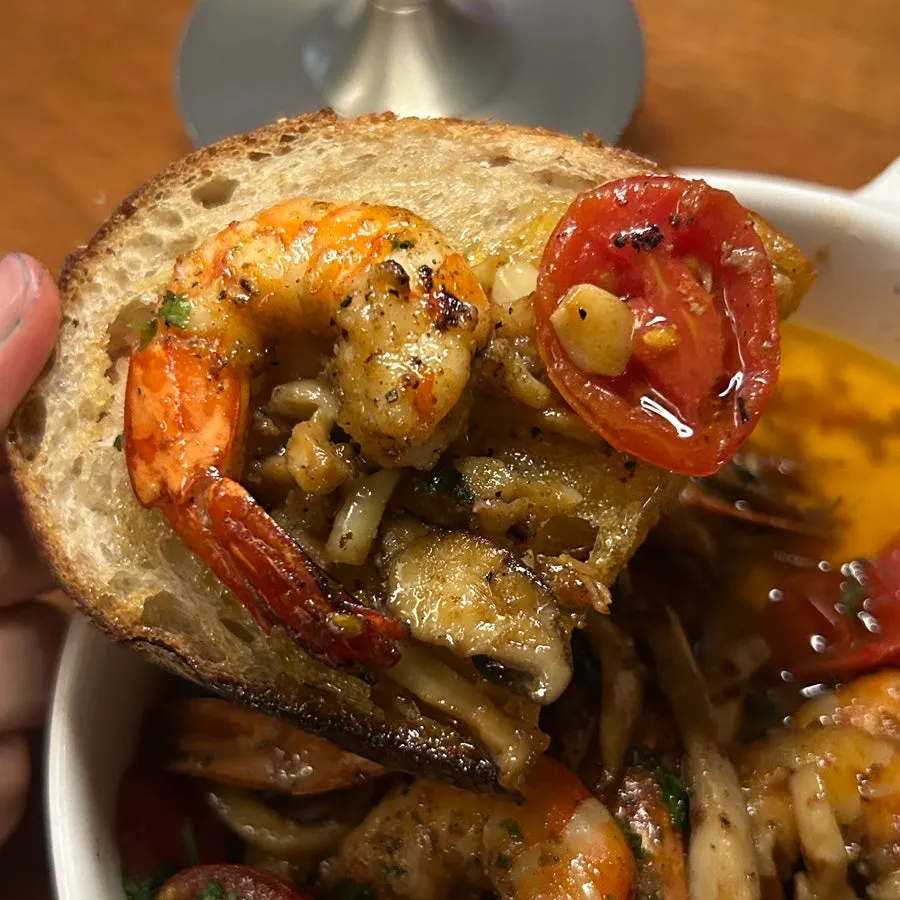 타이거새우가 들어간 감바스 알 하이요