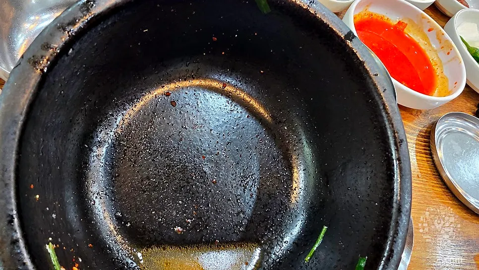 로만식당 국밥과 수육 마무리 상차림