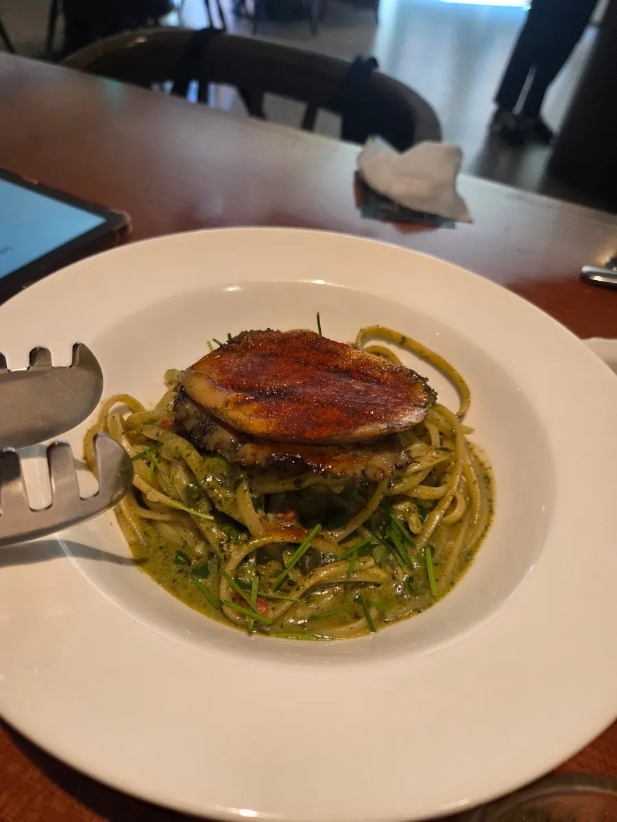 Linguine with kelp-steamed abalone