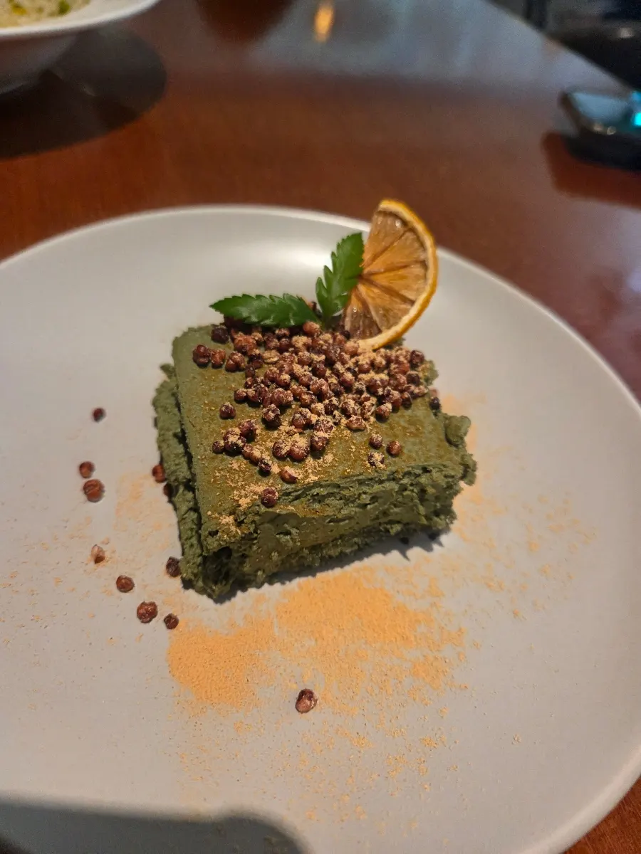 Tiramisu-ssuk received via Naver Reservation