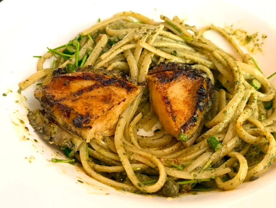 Abalone and gonad sauce in the pasta