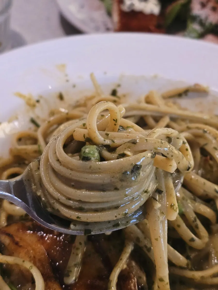 Close-up of linguine soaked in geou sauce
