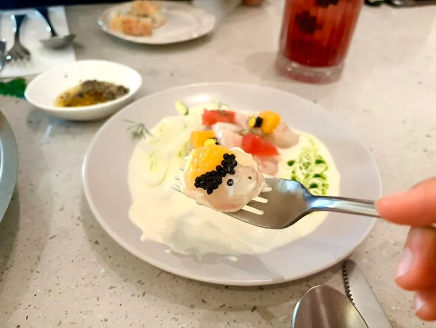 귤과 함께 먹는 광어 카르파치오