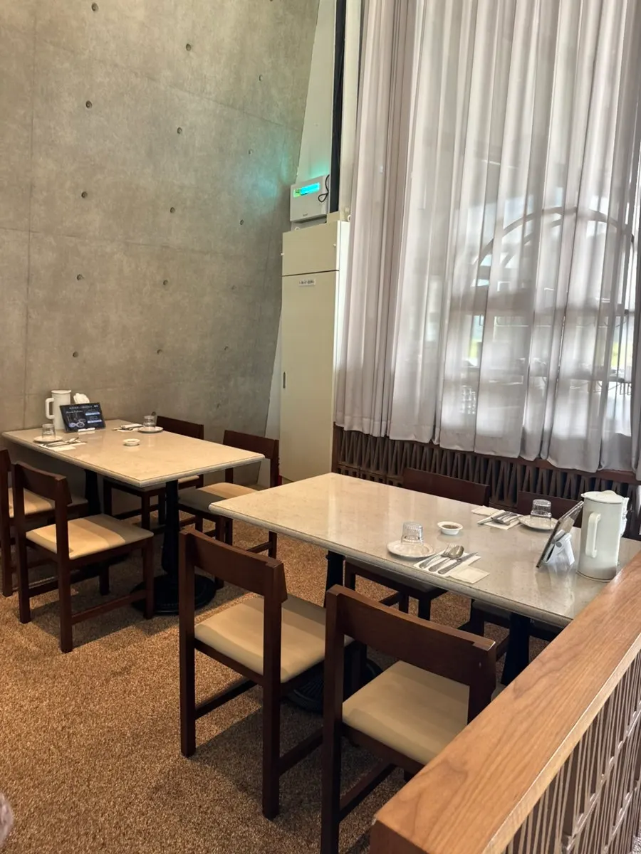 Upscale interior of Romaok Magok