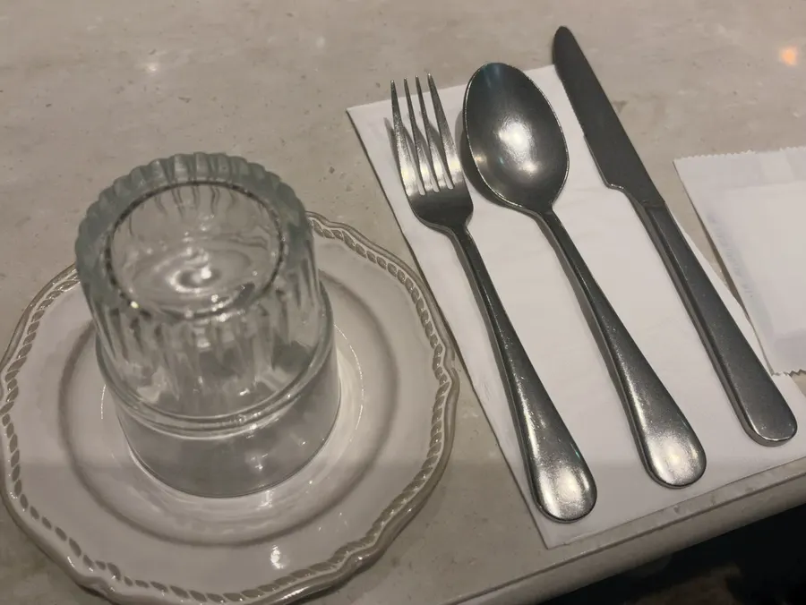 The signature lounge table in the middle of the restaurant