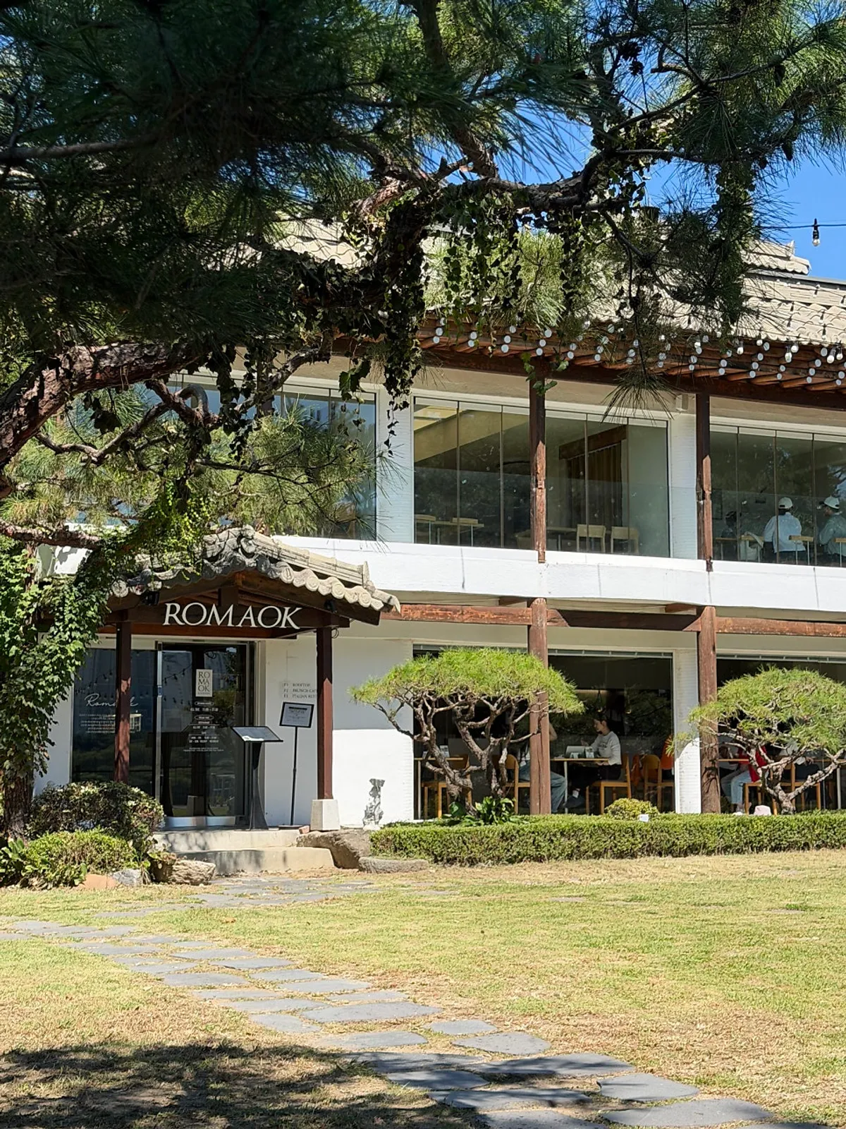 Hanok-inspired exterior of the Romaok Riverside building