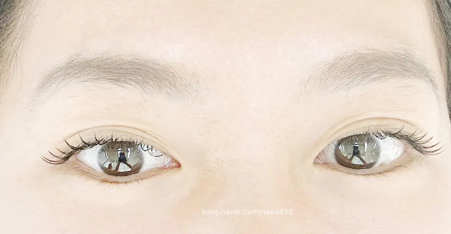 Lashes after Rose Lash flat-lash extensions
