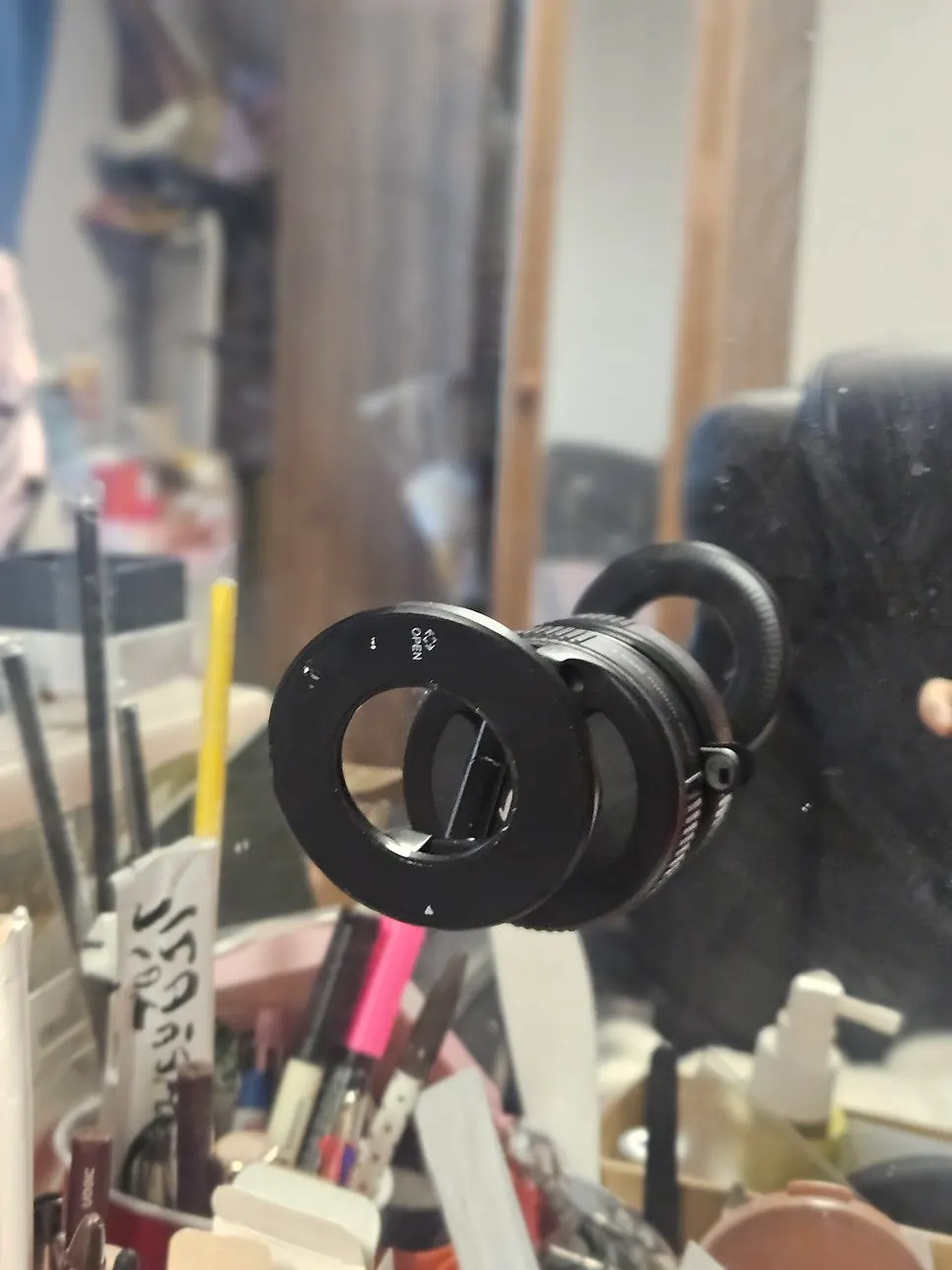 Overview of a MagSafe car mount in use