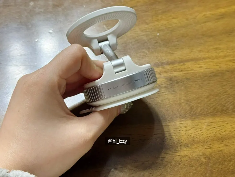Vacuum-suction mount in use