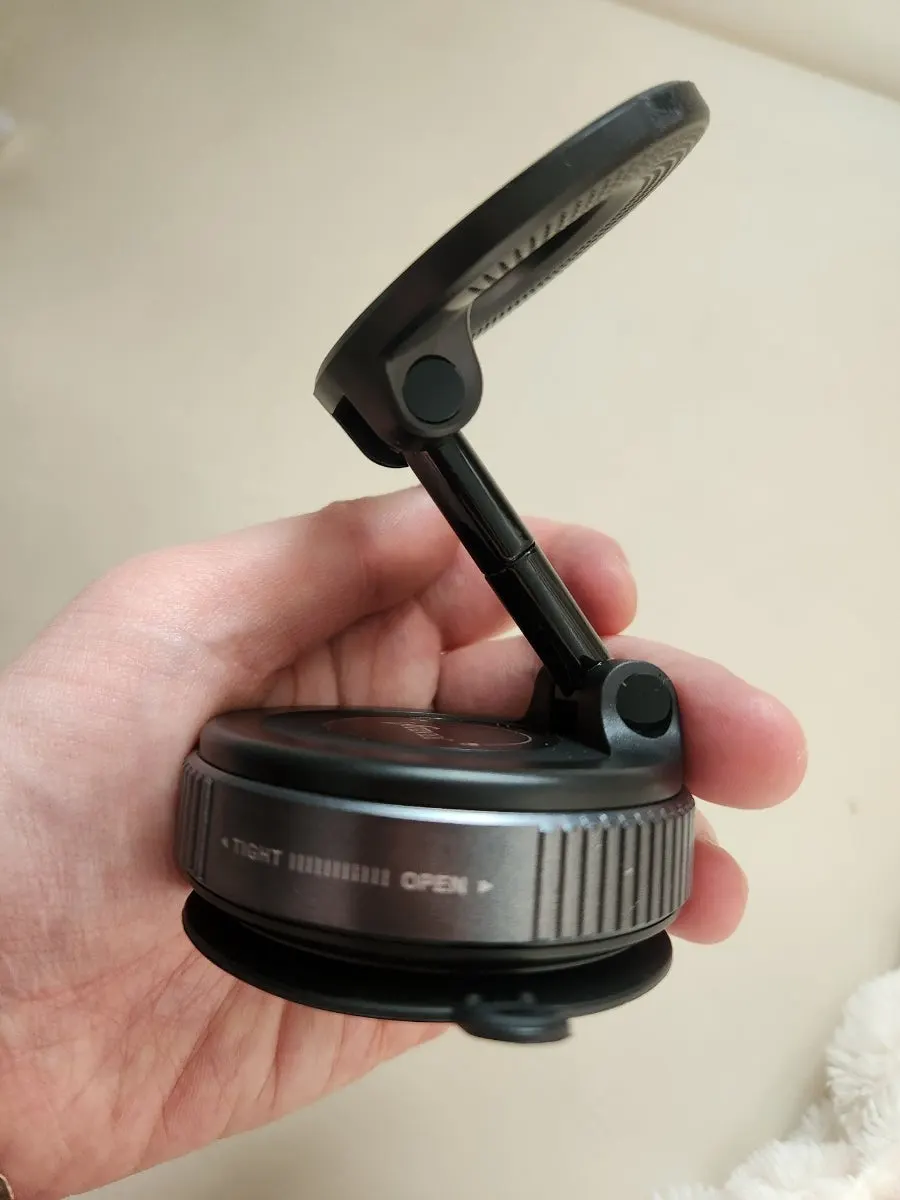 Mount installed on a bumpy dashboard