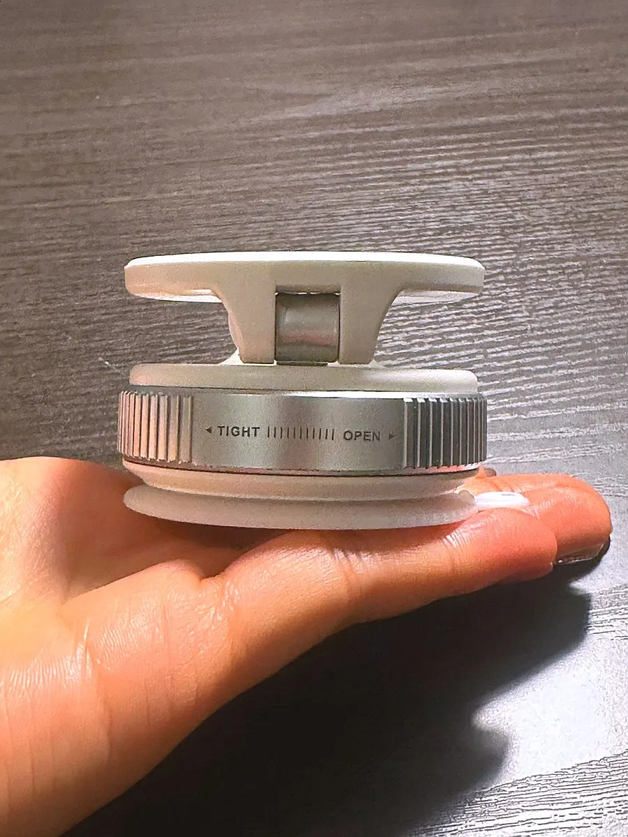 How to attach and use the suction phone holder