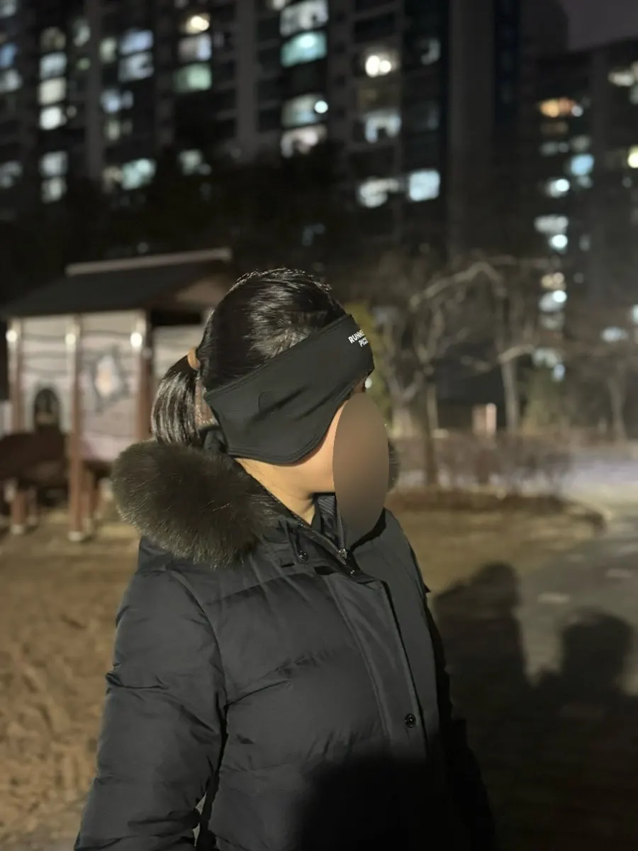 블랙 귀마개 벨크로 부분