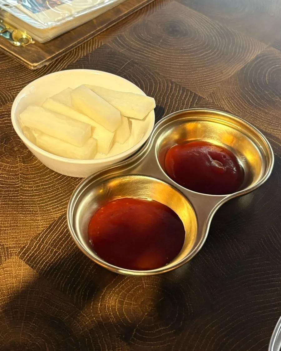 셀프바에서 가져온 매콤 알새우칩