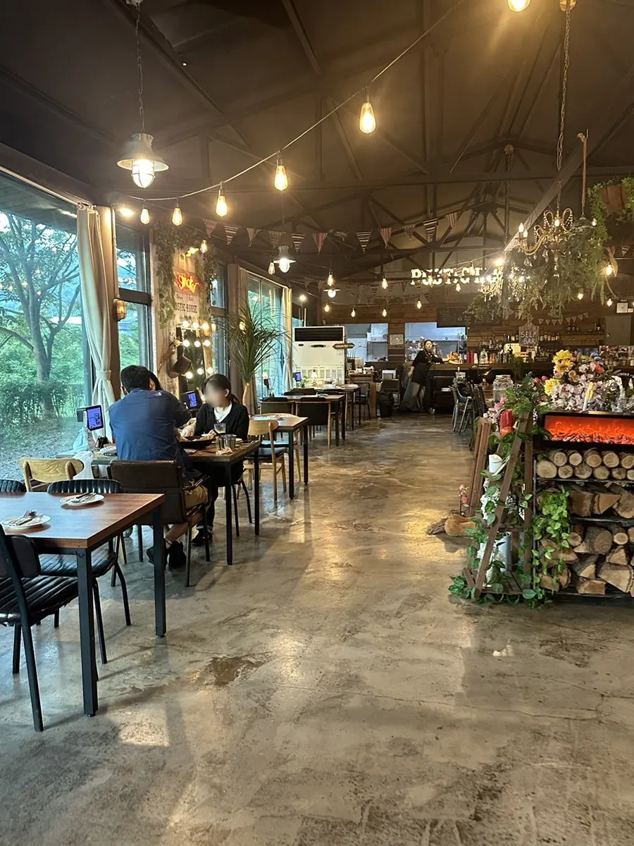 Widely spaced table layout inside the restaurant