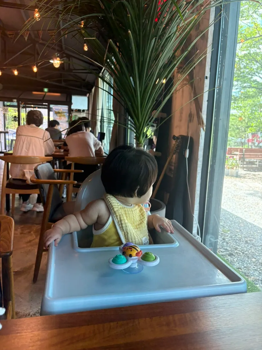 Baby wanting to move around during the meal