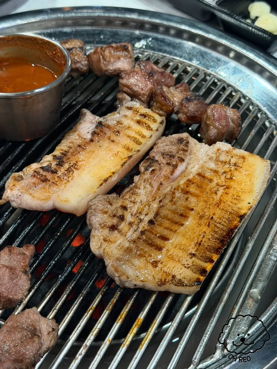 이어서 나온 흑돼지 삼겹살