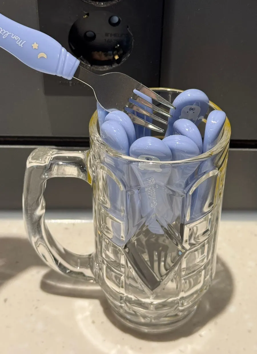 Kids' cutlery provided by the restaurant
