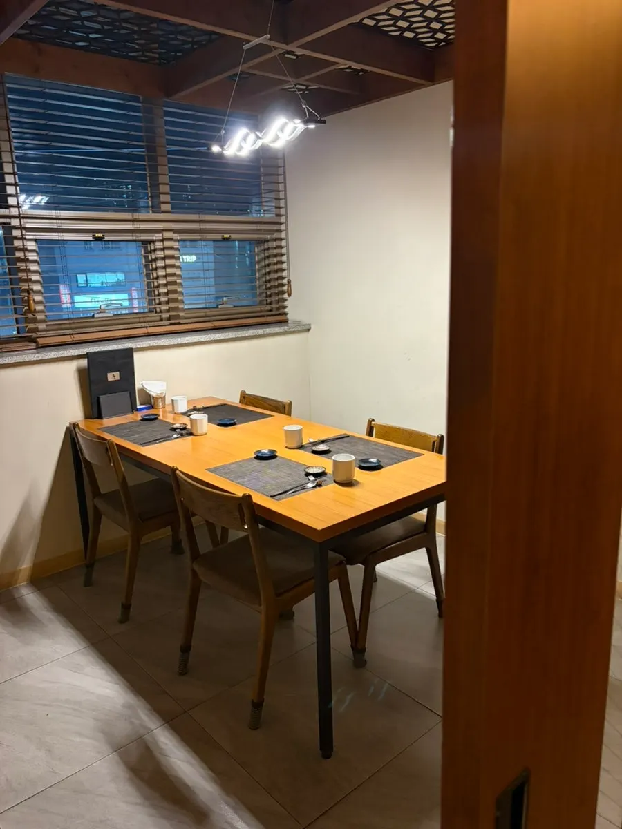 Overall view of seating inside Sushi Ryeo