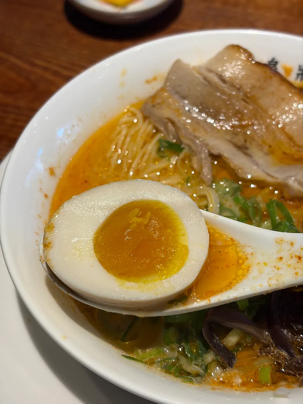 타마고와 차슈가 올라간 라멘