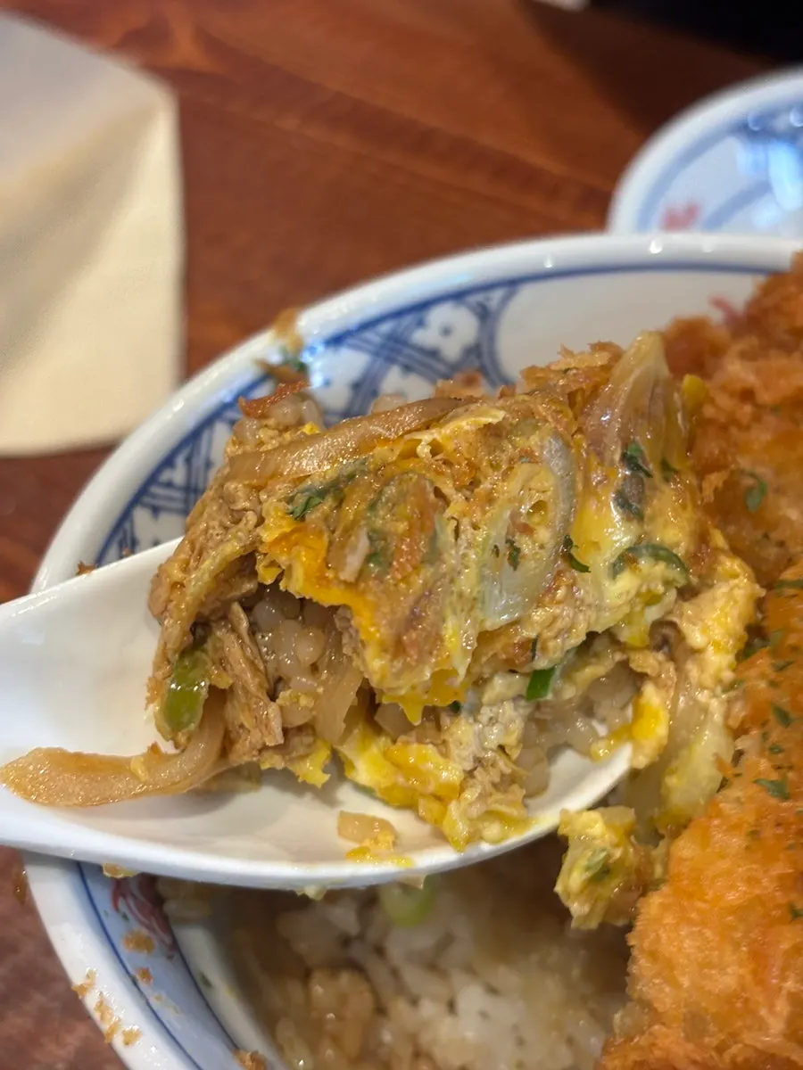 Scene of eating ramen and katsudon together