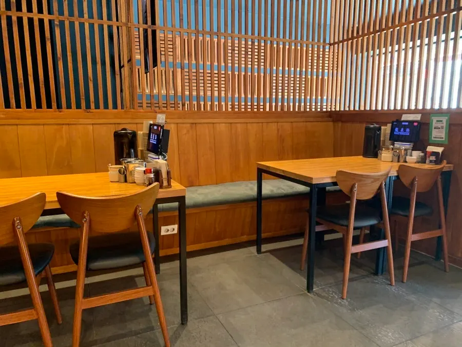 Calm seating arrangement inside the restaurant