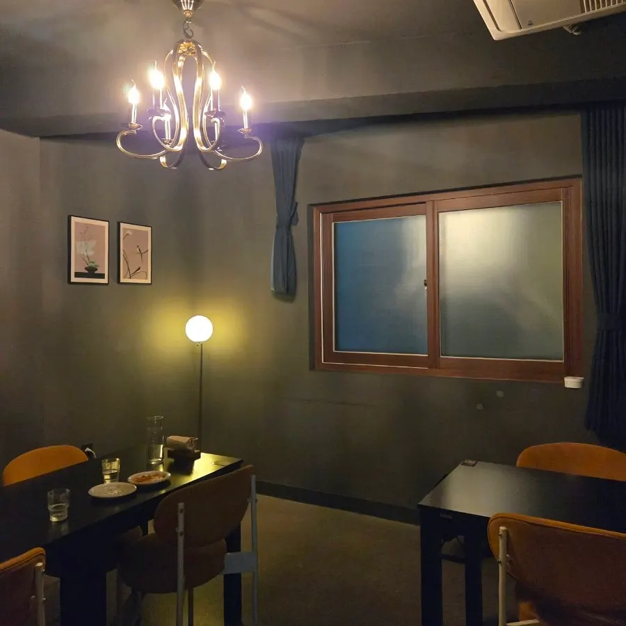 The calm interior atmosphere at Ryuun