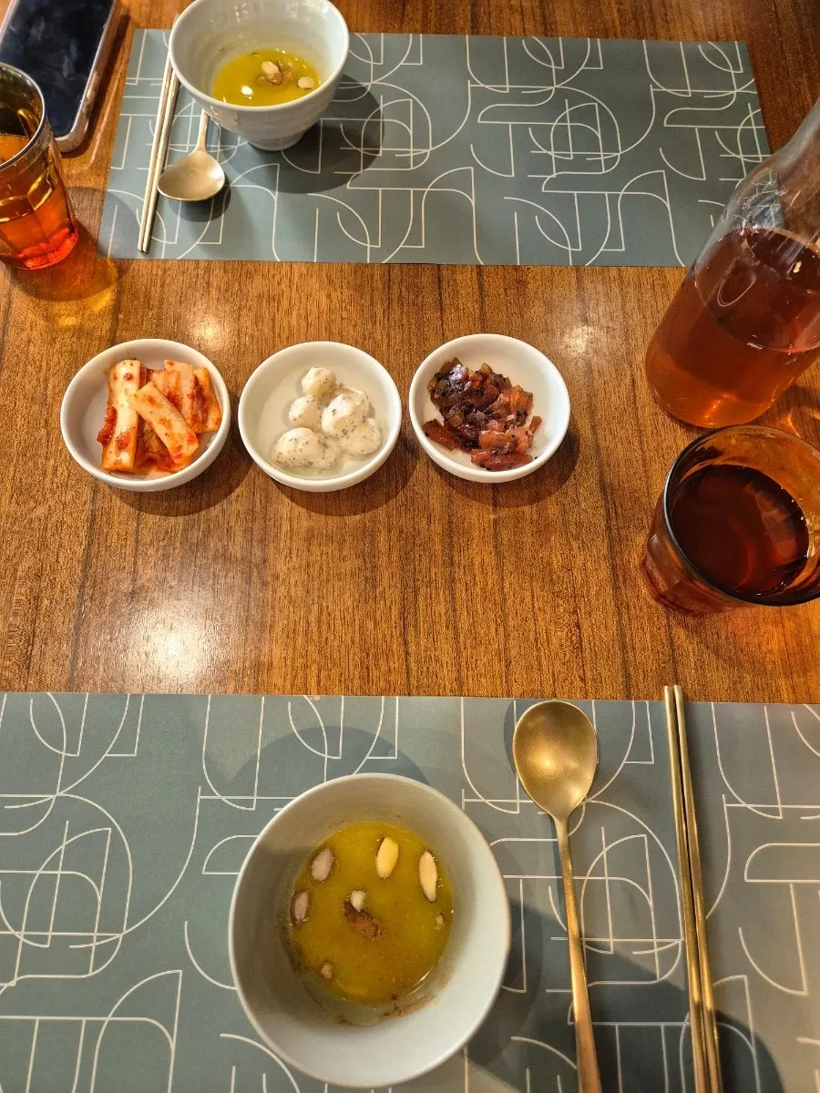 Table set after ordering at SABAL